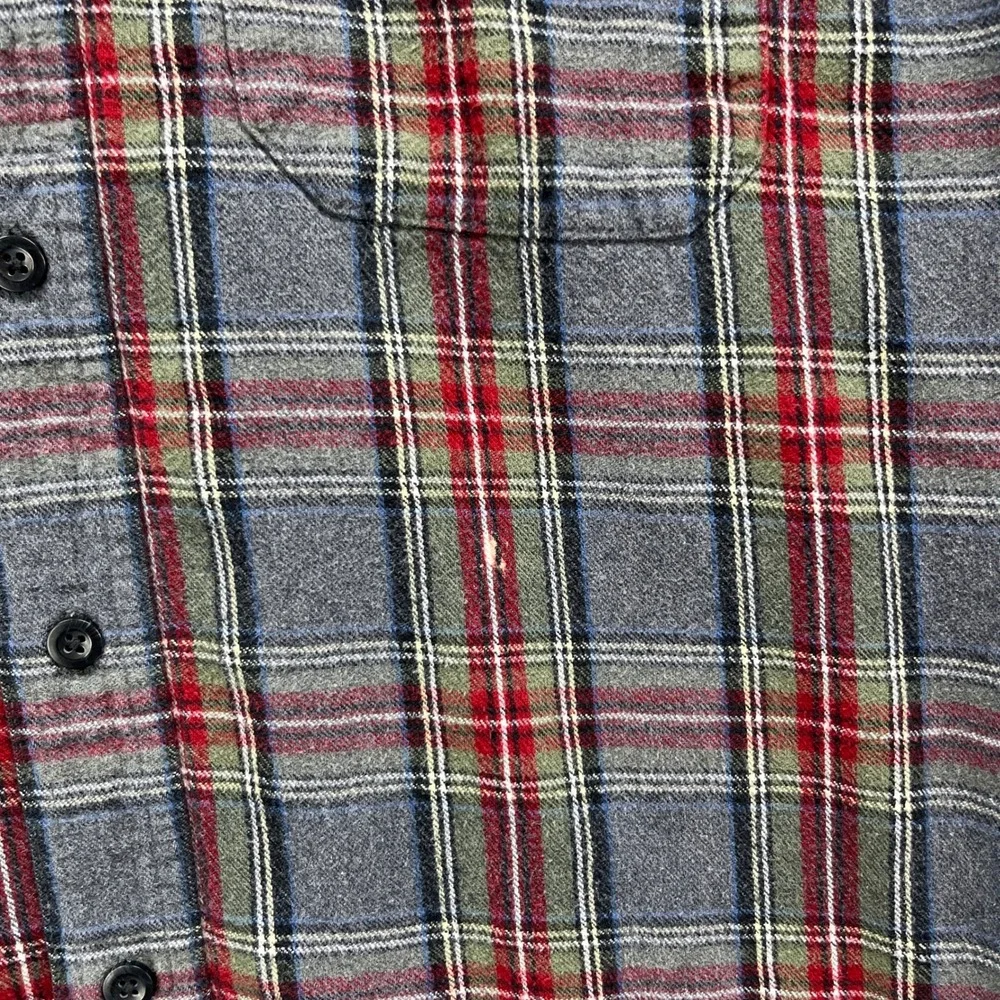 LL Bean Flannel Shirt Mens L Gray Red Scotch Plaid Traditional Outdoor Heritage